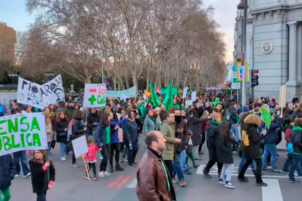 En el mes de mayo ¡Profesores y estudiantes tenemos que unir fuerzas en una gran huelga educativa en la CAM!