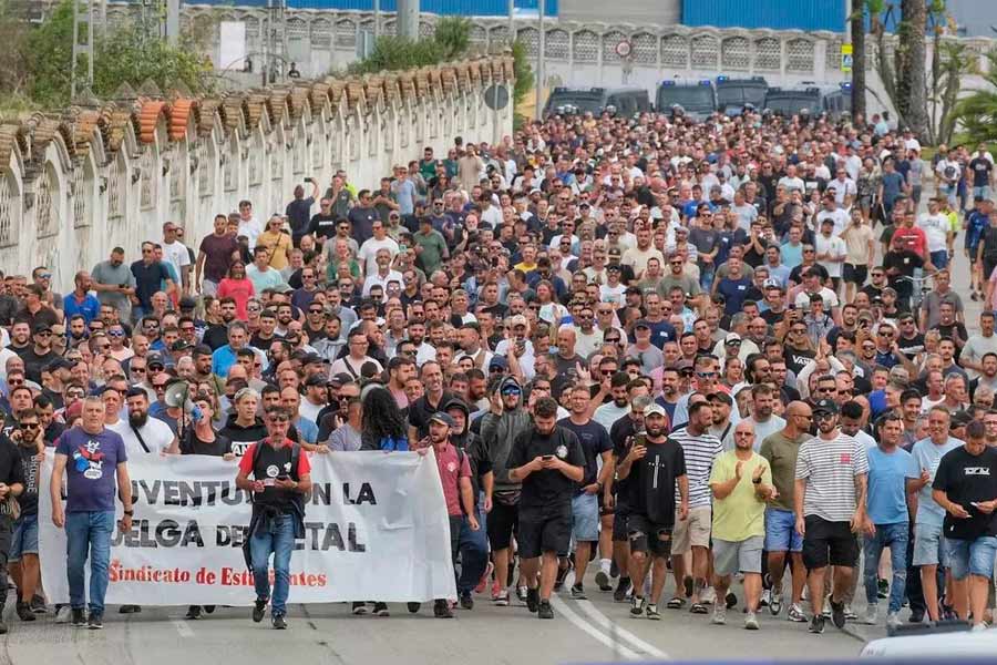 La burocracia de UGT derrotada: los trabajadores del metal de Cádiz imponen la huelga indefinida. ¡Esta lucha la vamos a ganar!