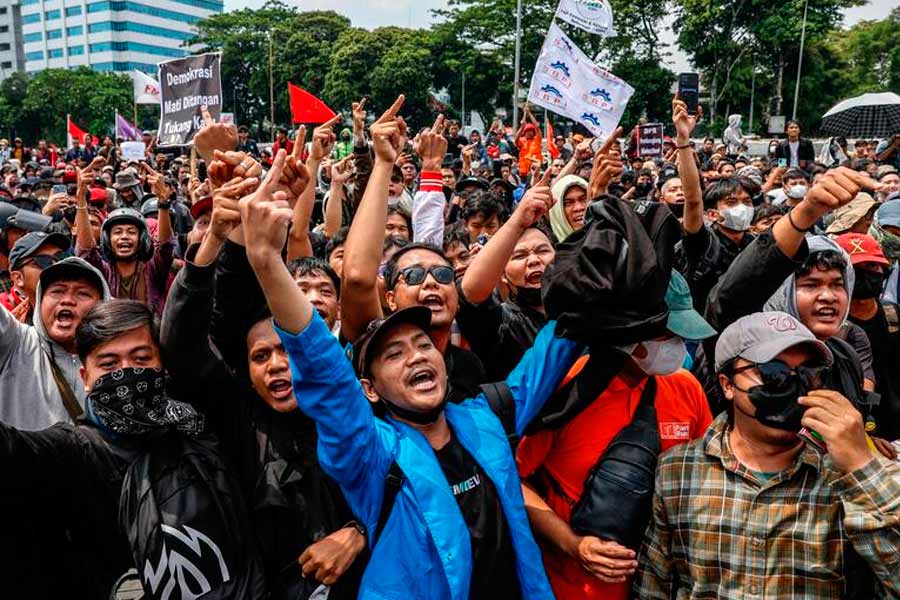 Indonesia sacudida por la movilización popular