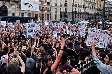 Puerta del Sol en una de las manifestaciones del 15-M