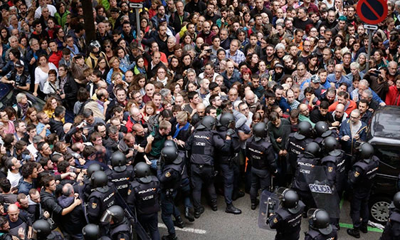 Represión policial el 1O
