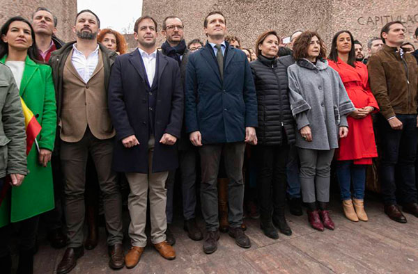 PP, C’s y Vox juntos en la Plaza de Colón