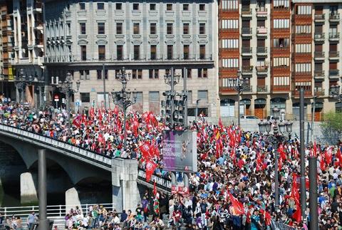 mani_CCOO_y_UGT_entrando_en_el_Arenal